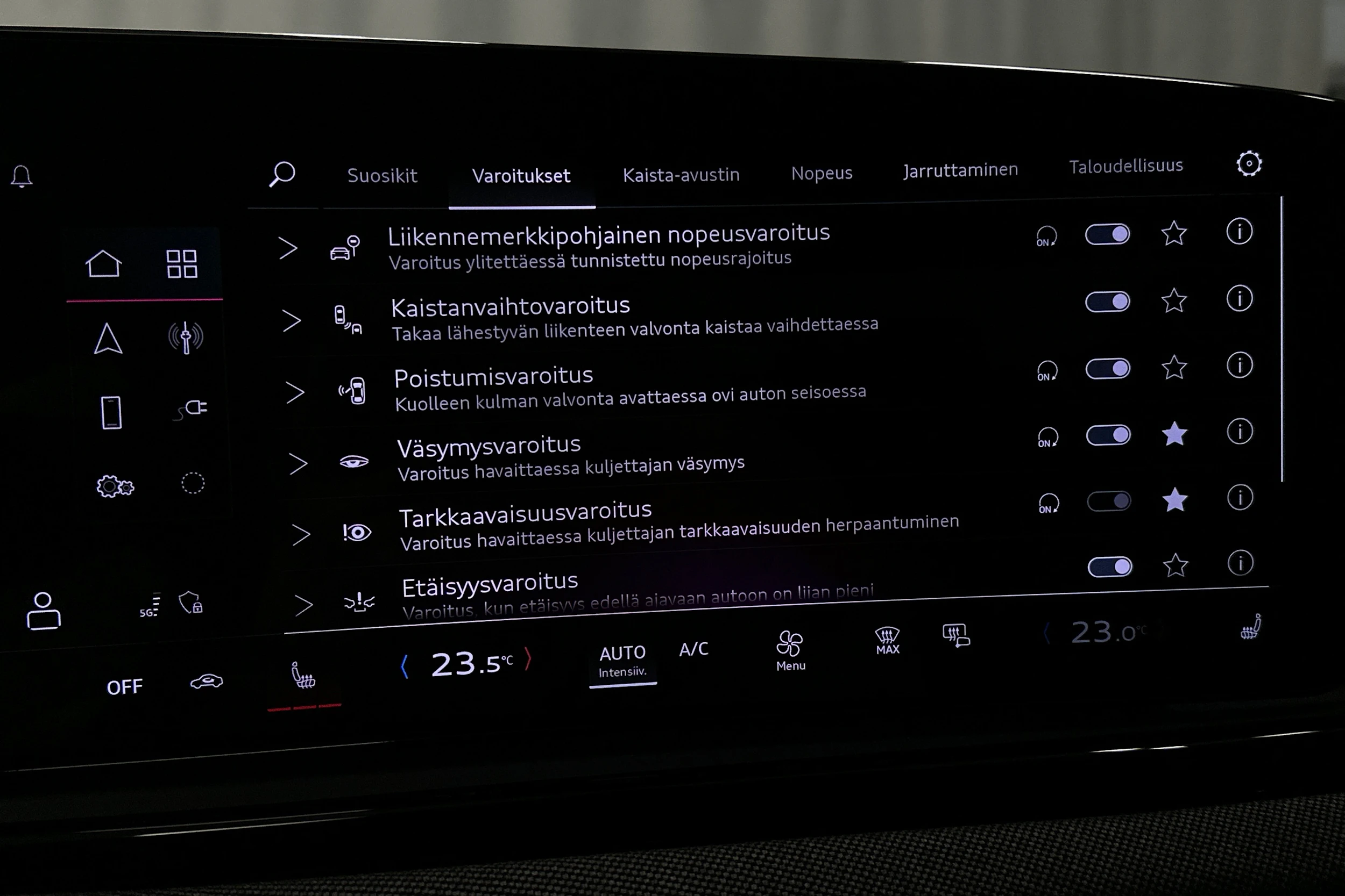 harmaa Audi A6 2026 kuva 26.