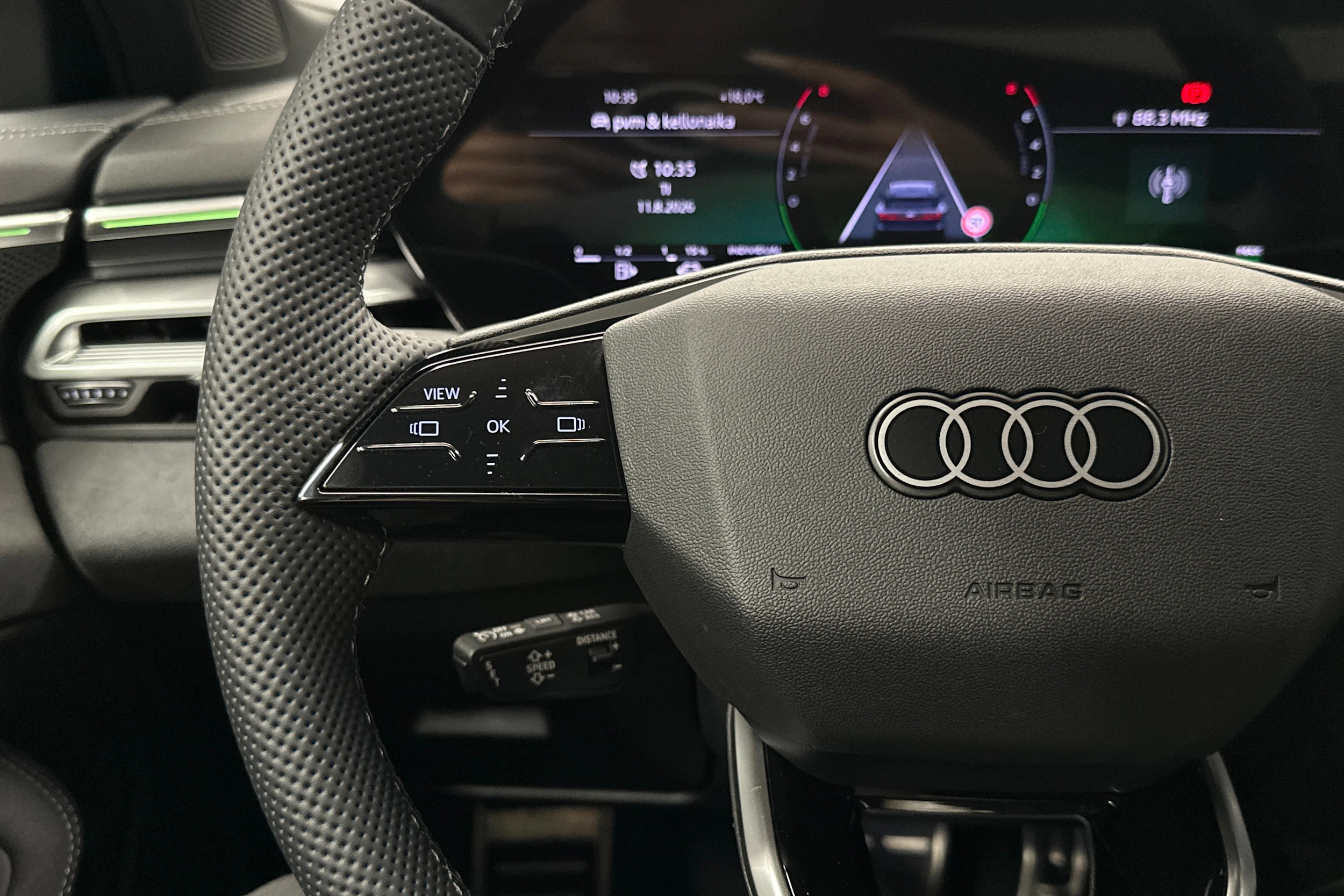 musta Audi A6 2026 kuva 11.