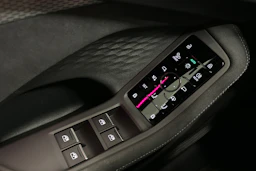 musta Audi A6 2026 kuva 14.