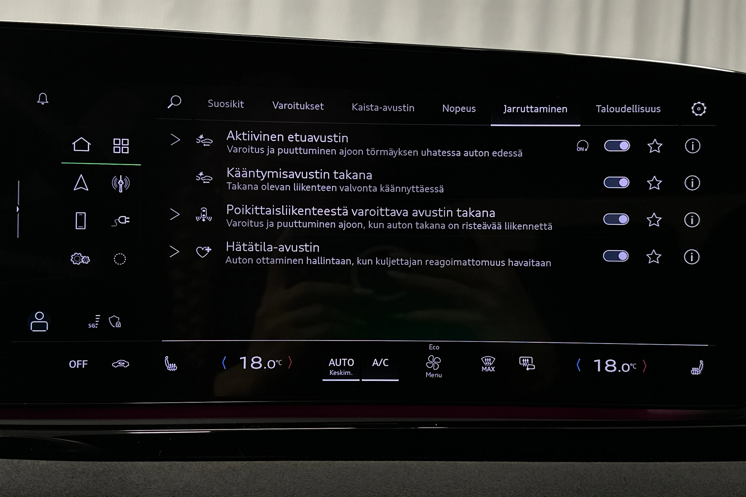 musta Audi A6 2026 kuva 26.