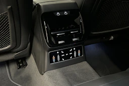 musta Audi A6 2026 kuva 35.