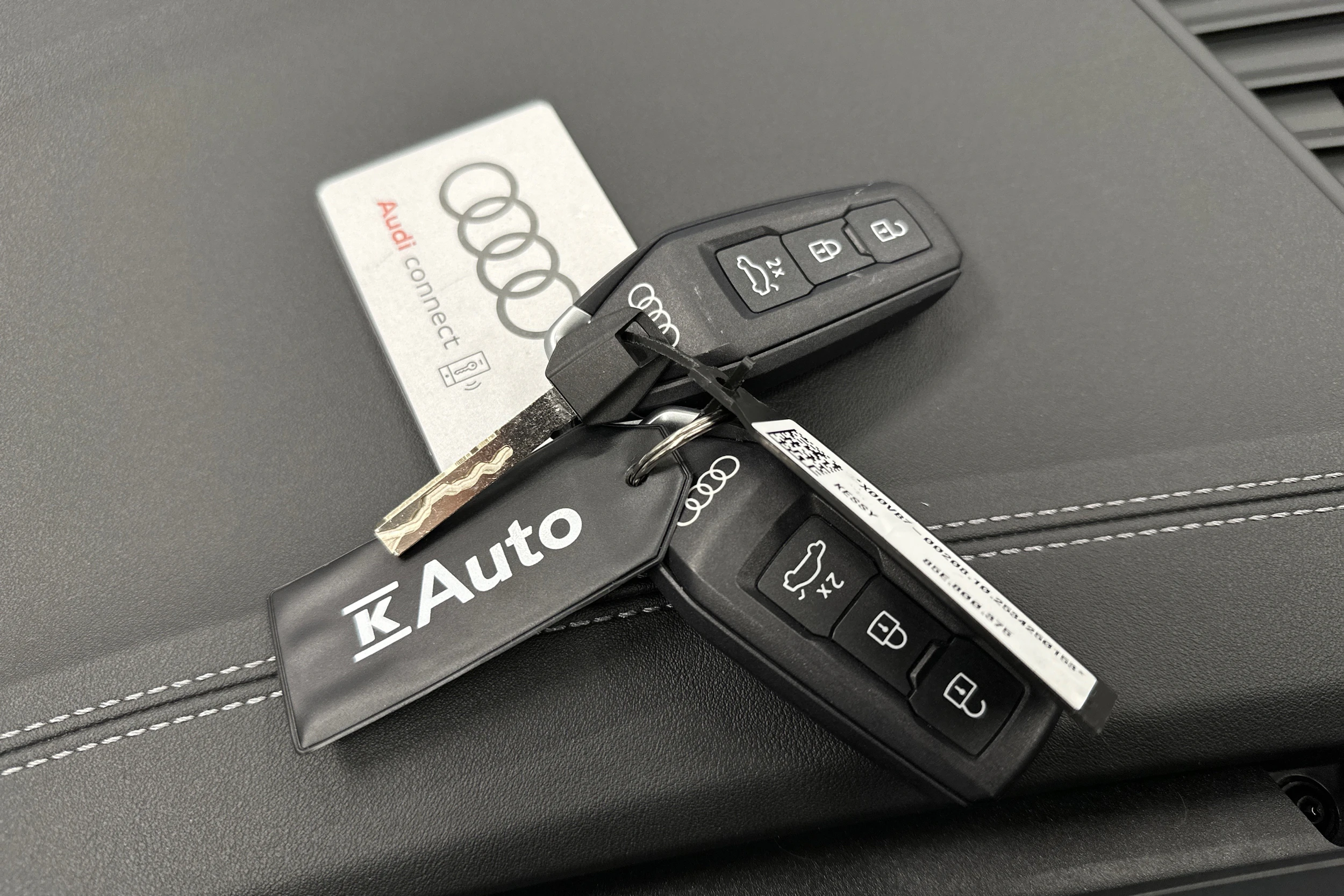 musta Audi A6 2026 kuva 41.