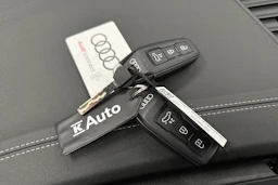 musta Audi A6 2026 kuva 41.
