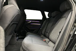 musta Audi A6 2026 kuva 8.