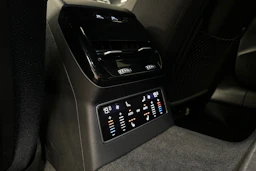 musta Audi A6 2026 kuva 25.