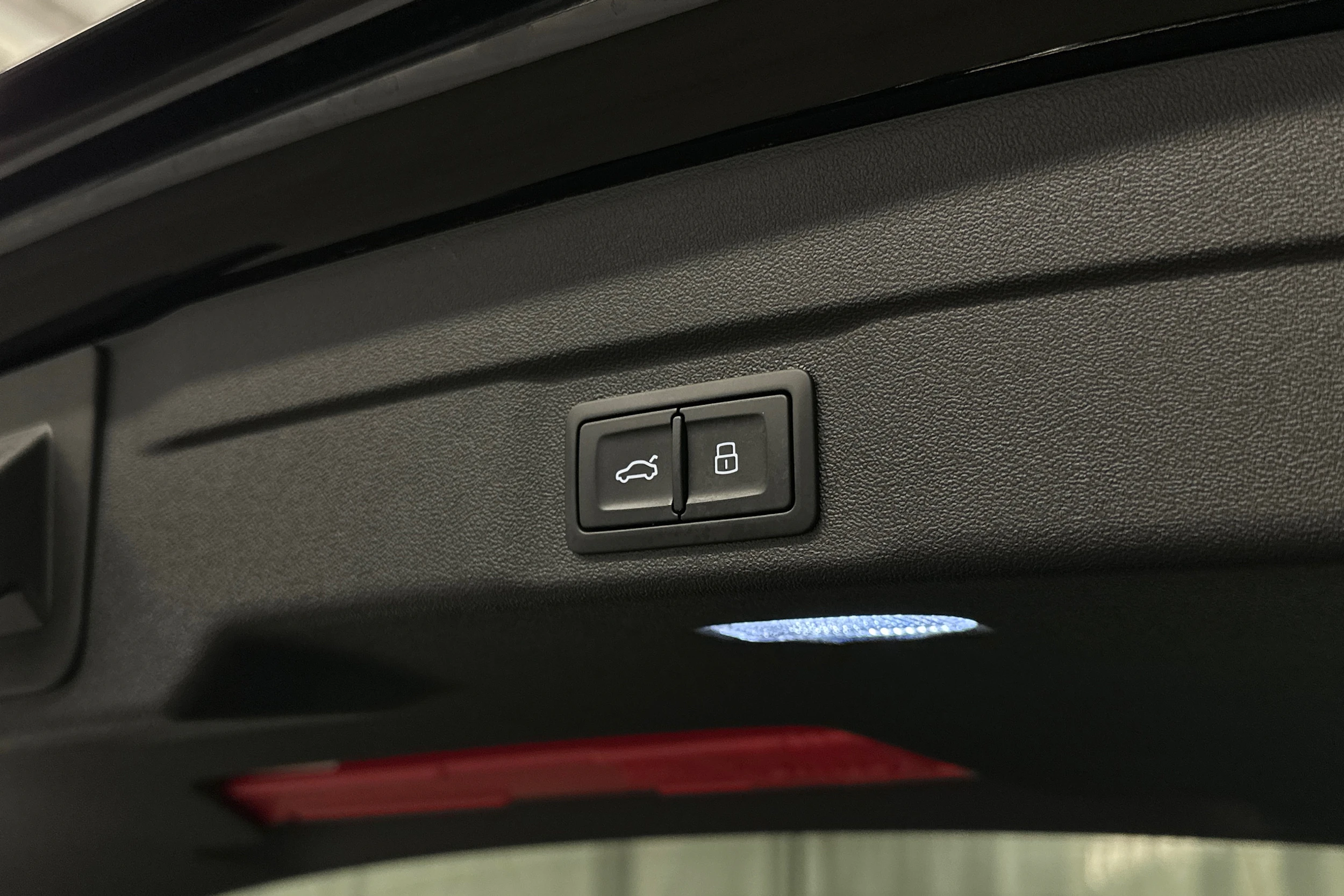 musta Audi A6 2026 kuva 28.