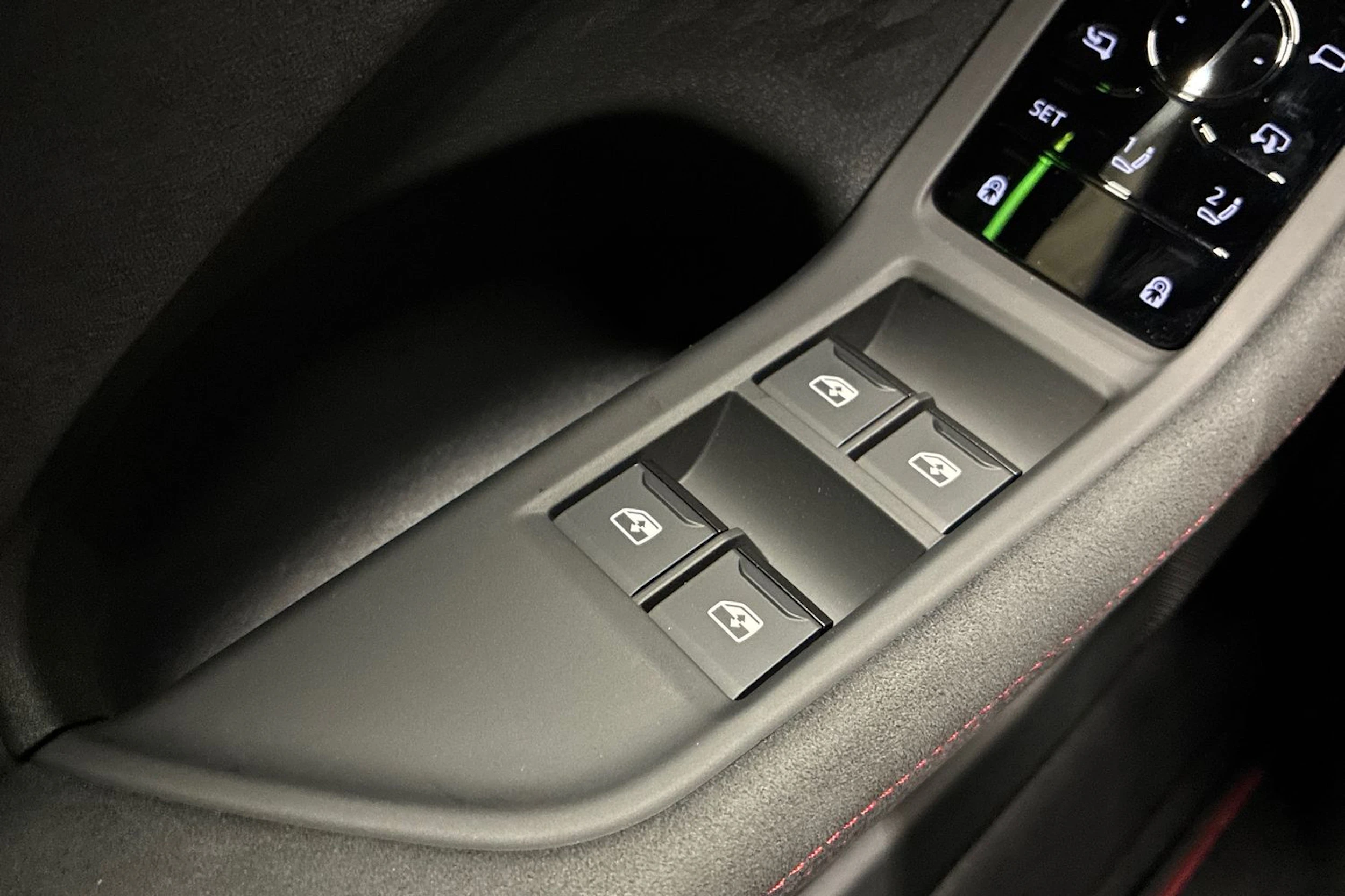 valkoinen Audi A6 2026 kuva 17.