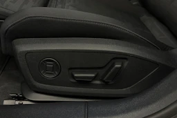 harmaa Audi A6 2026 kuva 25.