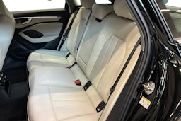 vihreä Audi A6 2026 kuva 8.