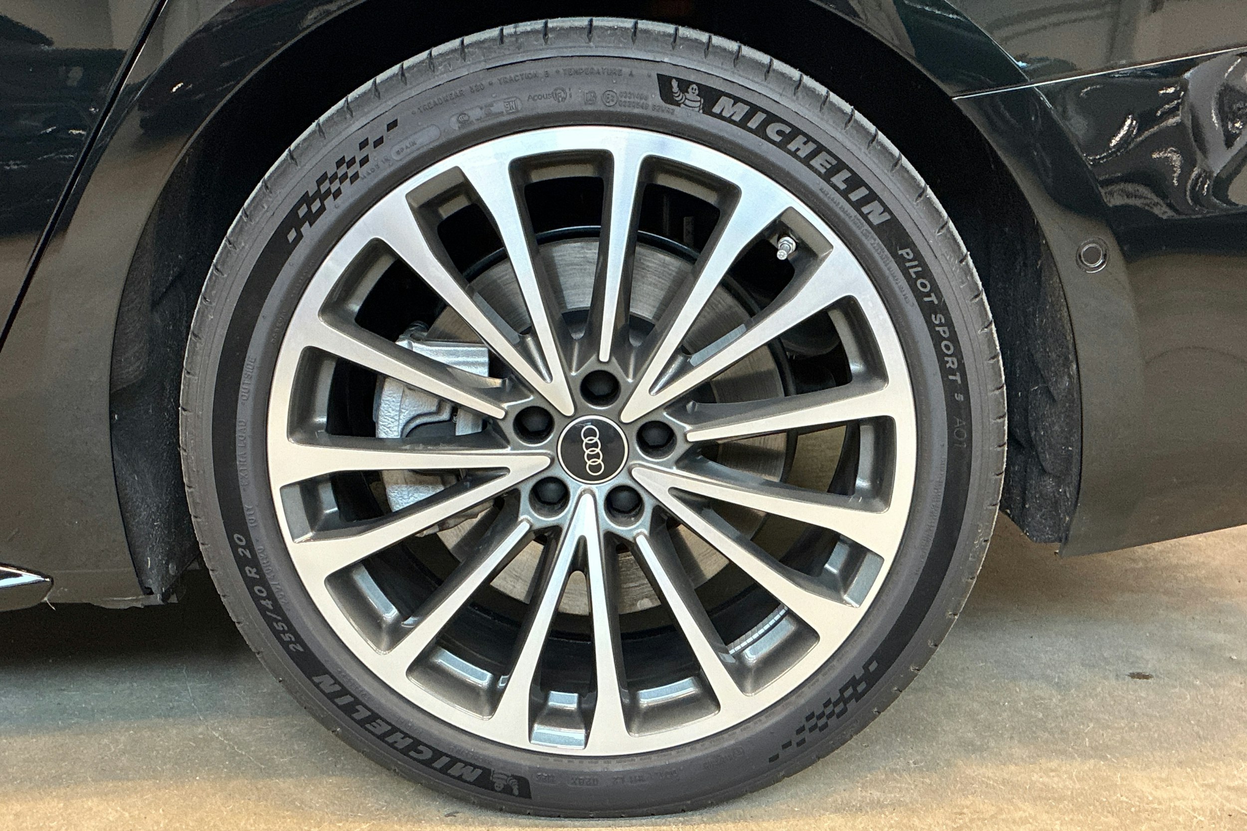 vihreä Audi A6 2026 kuva 10.