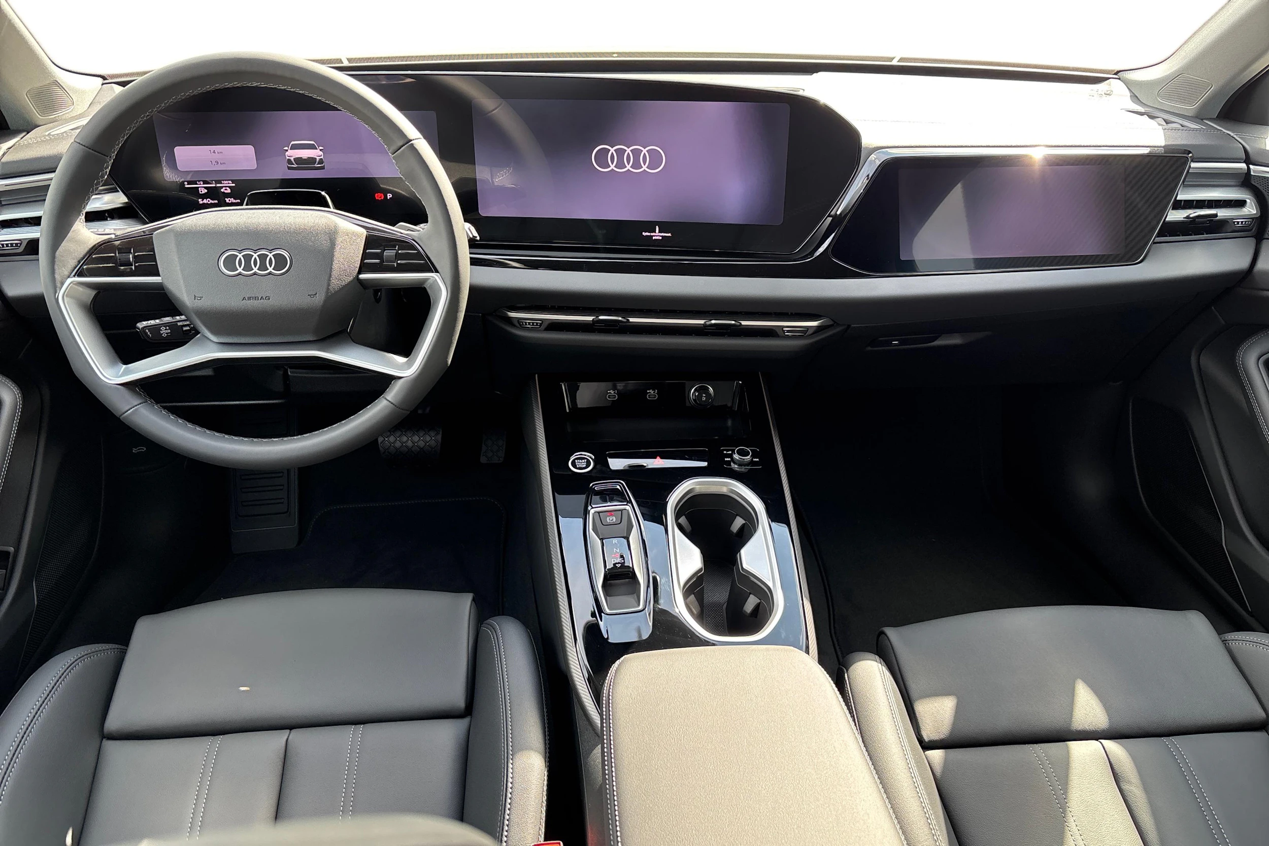 valkoinen Audi A6 2026 kuva 7.