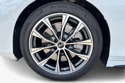 valkoinen Audi A6 2026 kuva 9.