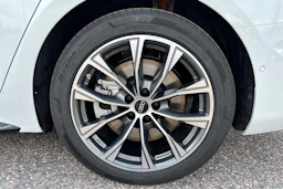 valkoinen Audi A6 2026 kuva 10.