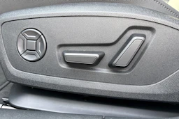 valkoinen Audi A6 2026 kuva 11.