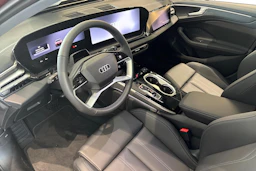 punainen Audi A6 2026 kuva 6.