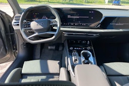harmaa Audi A6 2026 kuva 7.