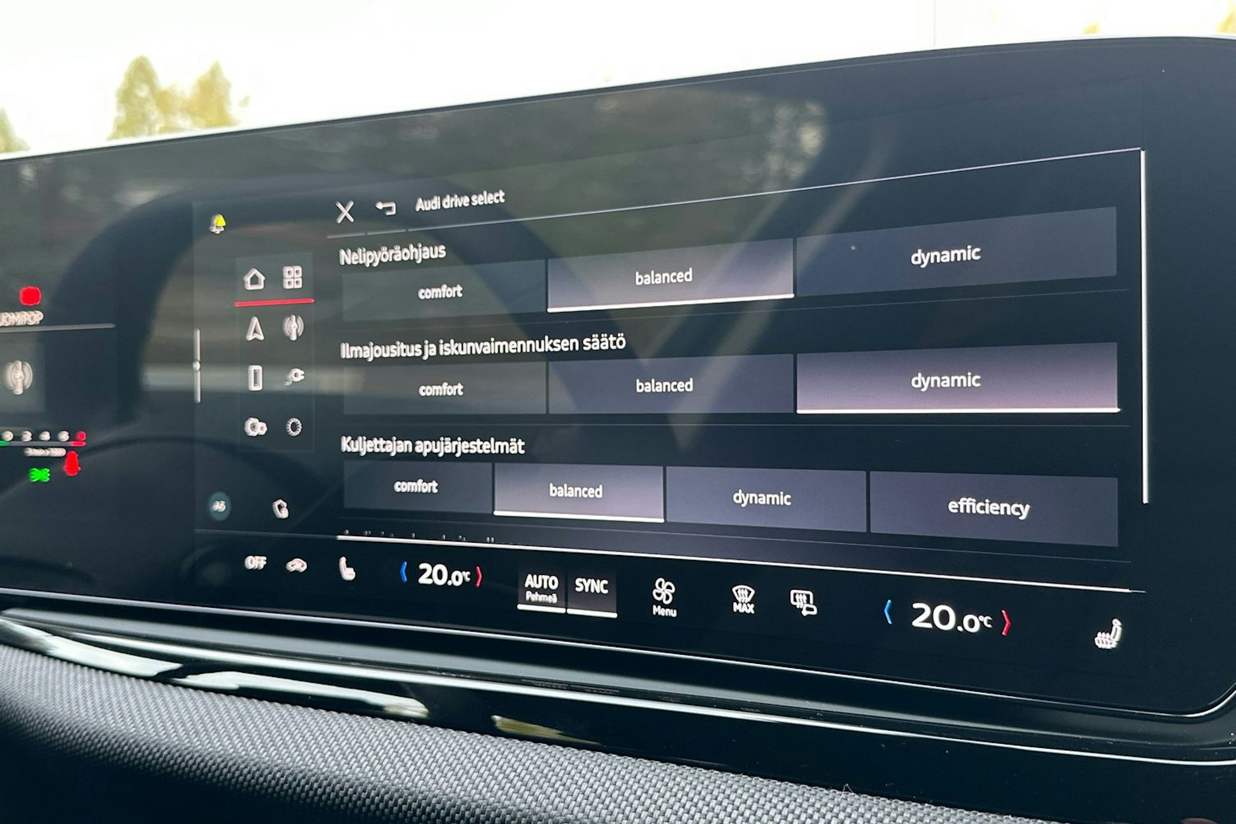 met. musta Audi A6 2026 kuva 21.