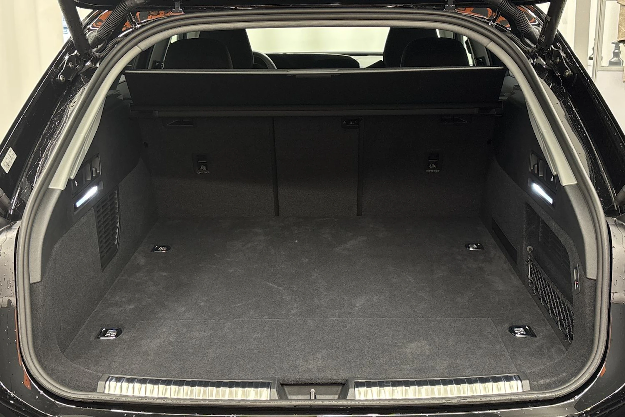 met. musta Audi A6 2026 kuva 31.