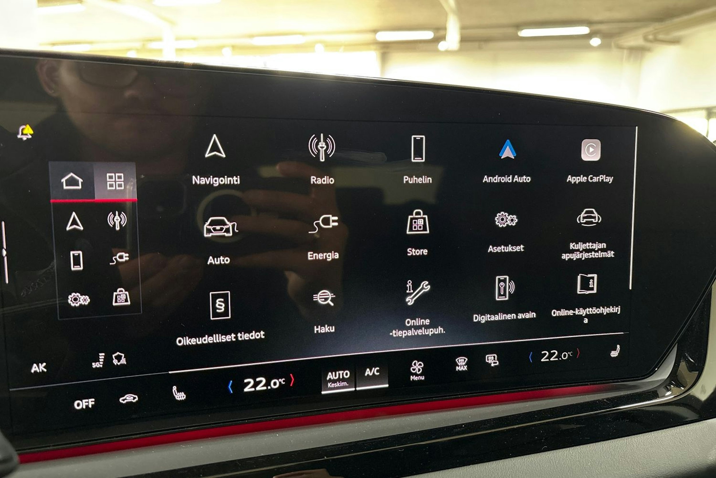 met. punainen Audi A6 2026 kuva 16.