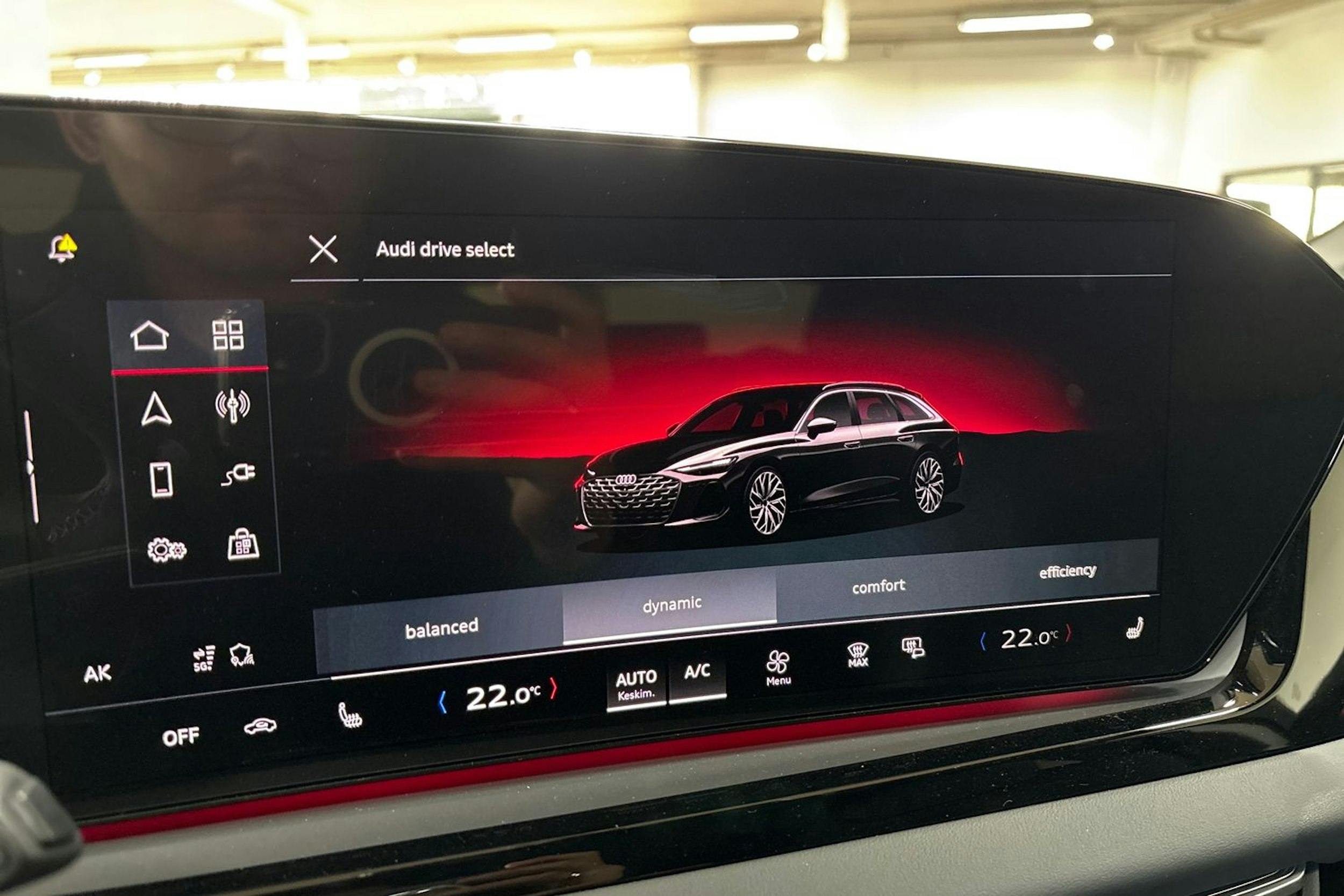 met. punainen Audi A6 2026 kuva 19.