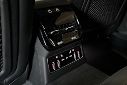 met. punainen Audi A6 2026 kuva 24.