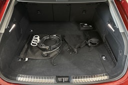 met. punainen Audi A6 2026 kuva 25.