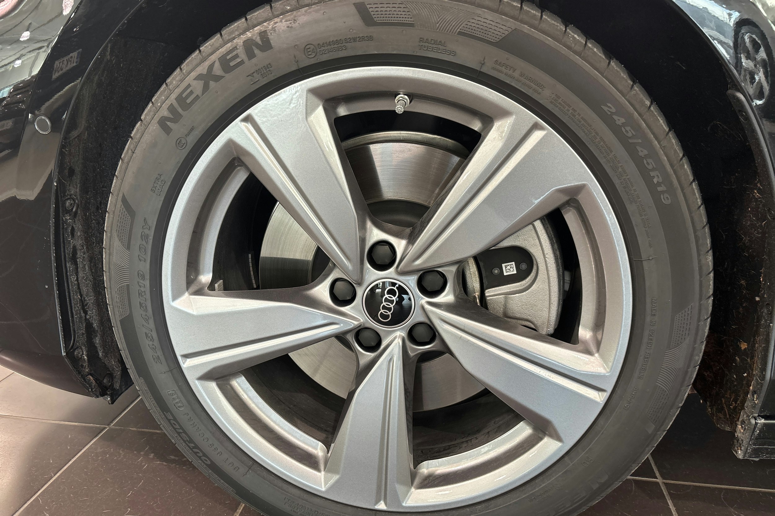 musta Audi A6 2026 kuva 9.