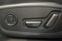 musta Audi A6 2026 kuva 12.