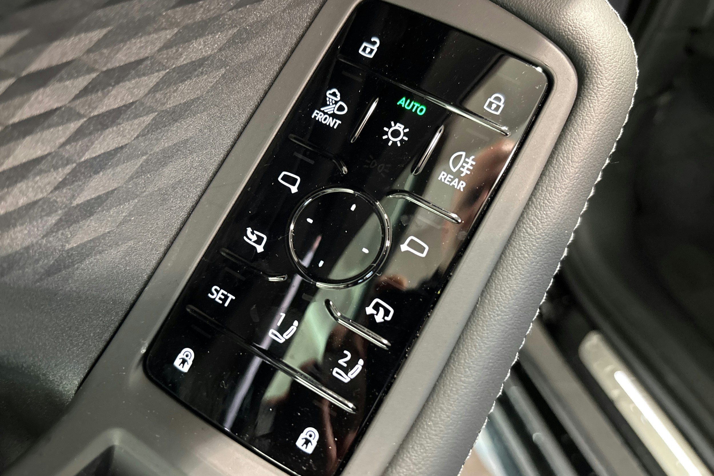 musta Audi A6 2026 kuva 14.