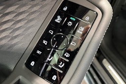 musta Audi A6 2026 kuva 14.