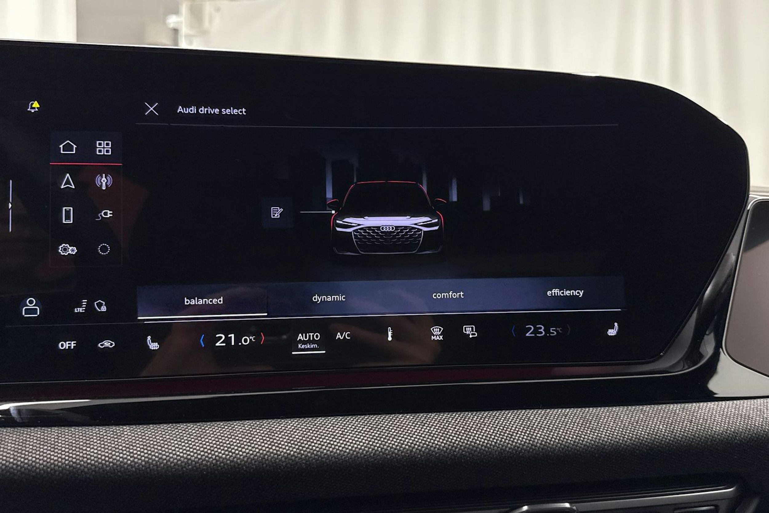 met. harmaa Audi A6 2026 kuva 35.