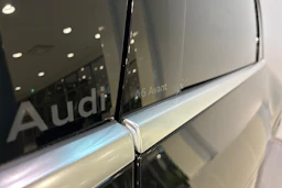 vihreä Audi A6 2026 kuva 12.