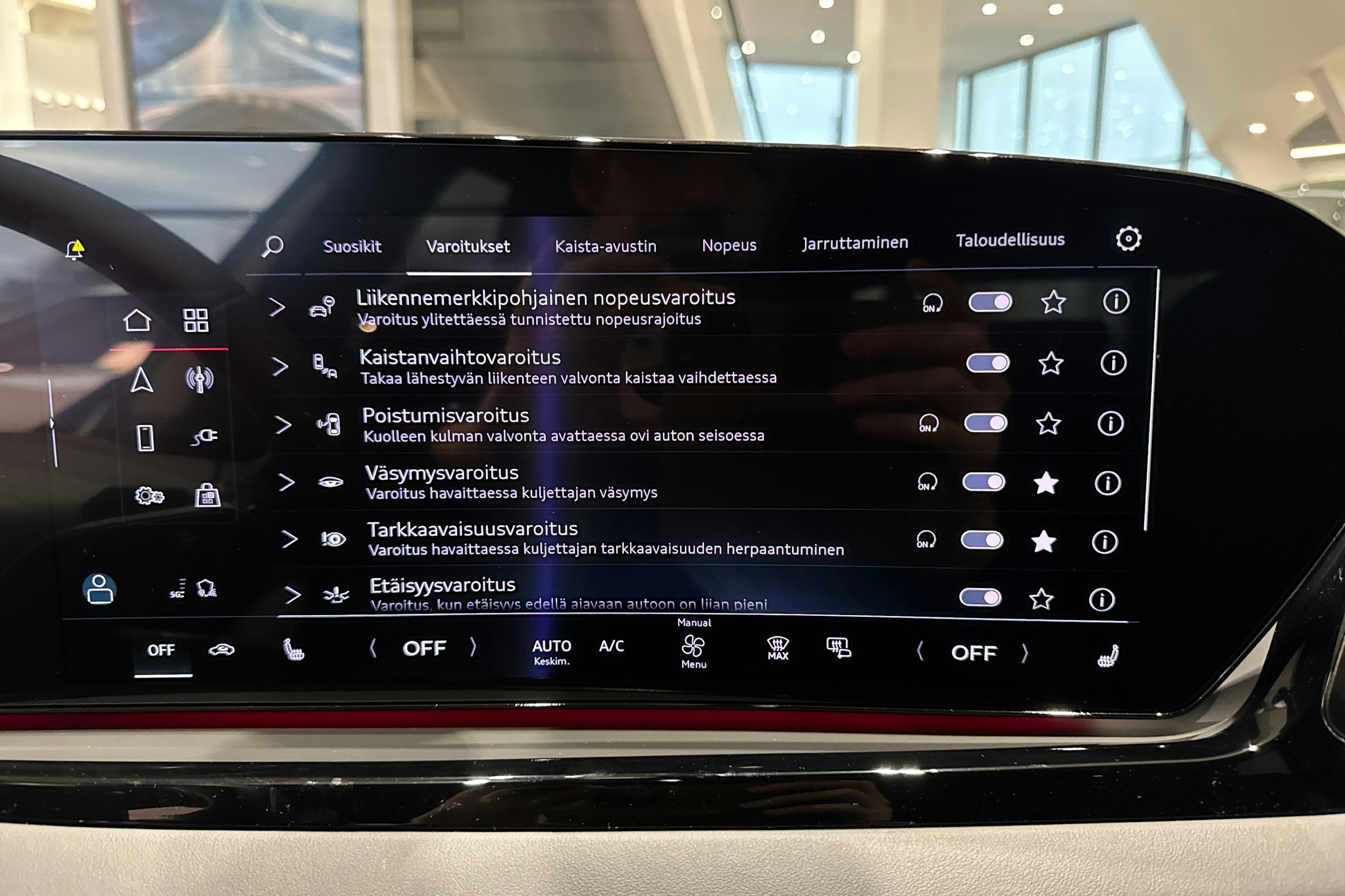 harmaa Audi A6 2026 kuva 12.