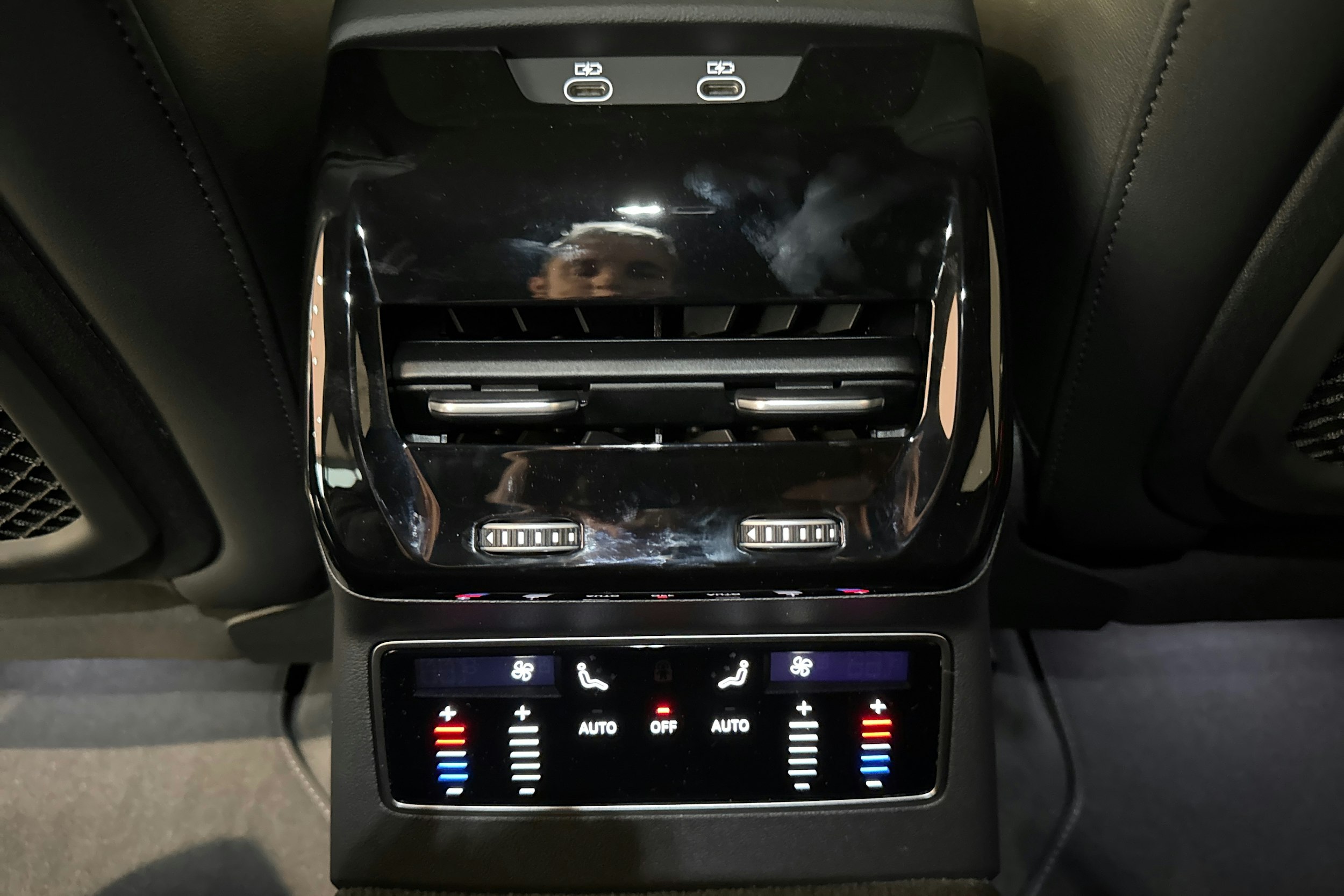 harmaa Audi A6 2026 kuva 13.