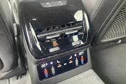 sininen Audi A6 2026 kuva 11.