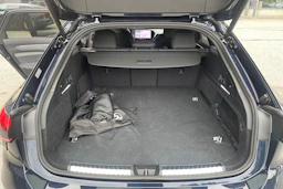 sininen Audi A6 2026 kuva 12.