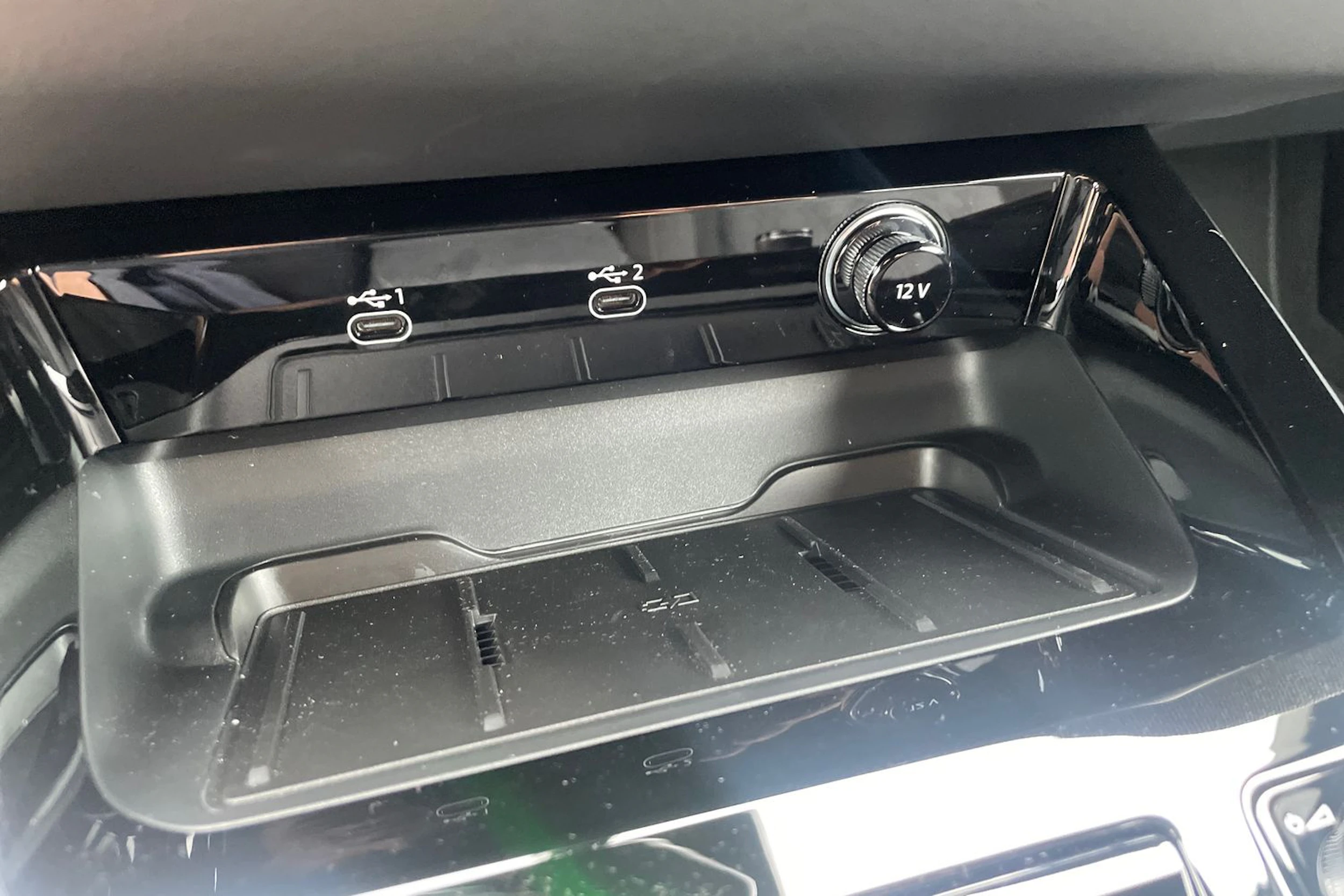sininen Audi A6 2026 kuva 22.