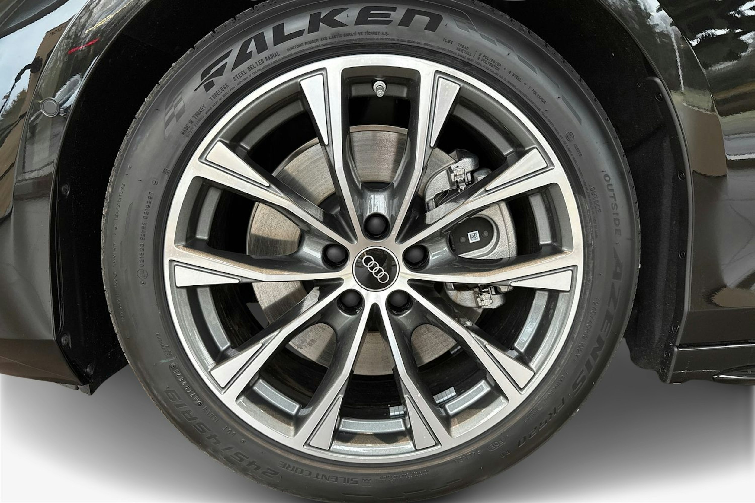 met. musta Audi A6 2026 kuva 9.