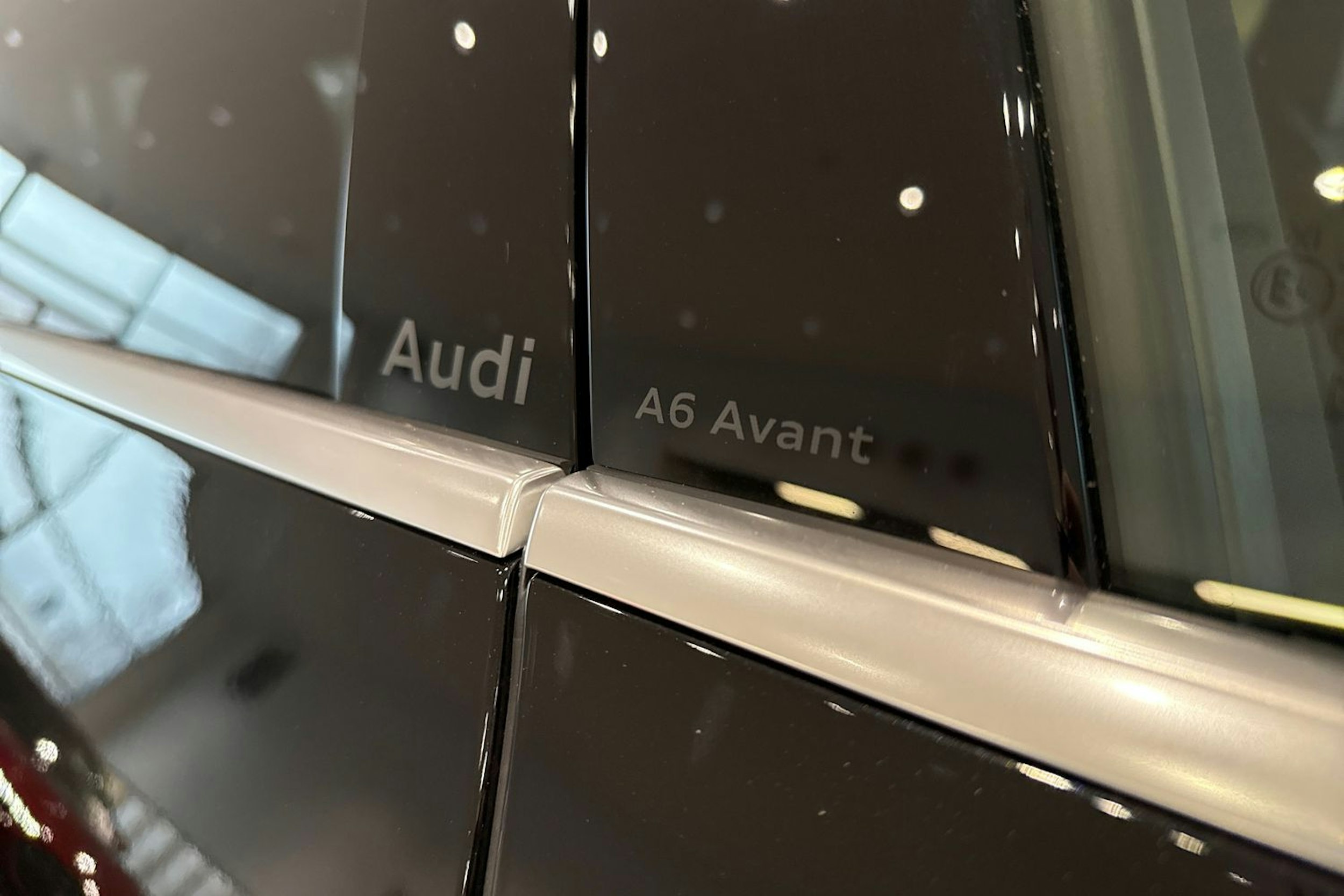 met. musta Audi A6 2026 kuva 15.