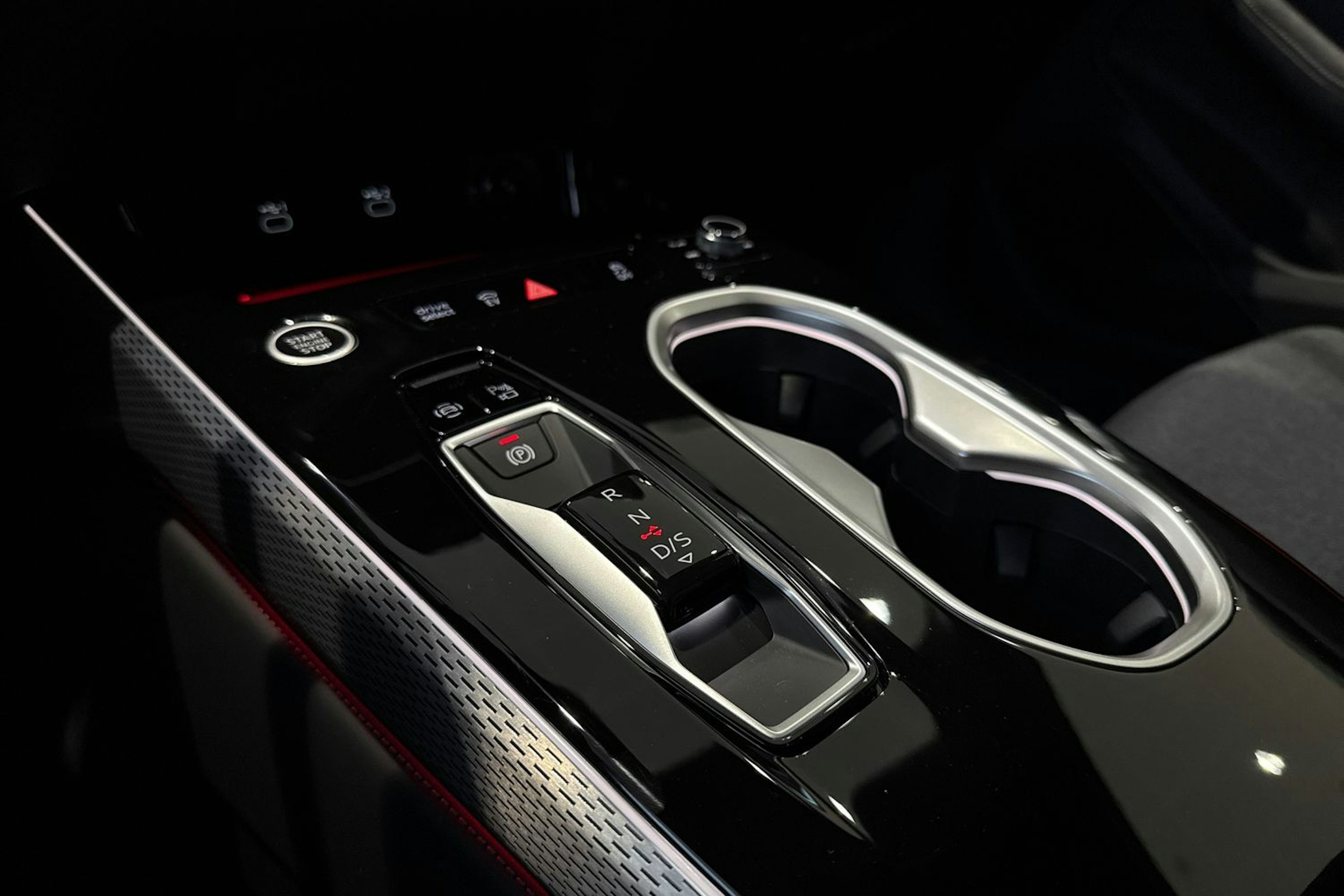 met. musta Audi A6 2026 kuva 20.