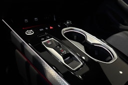 met. musta Audi A6 2026 kuva 20.