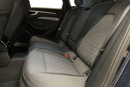met. sininen Audi A6 2026 kuva 8.