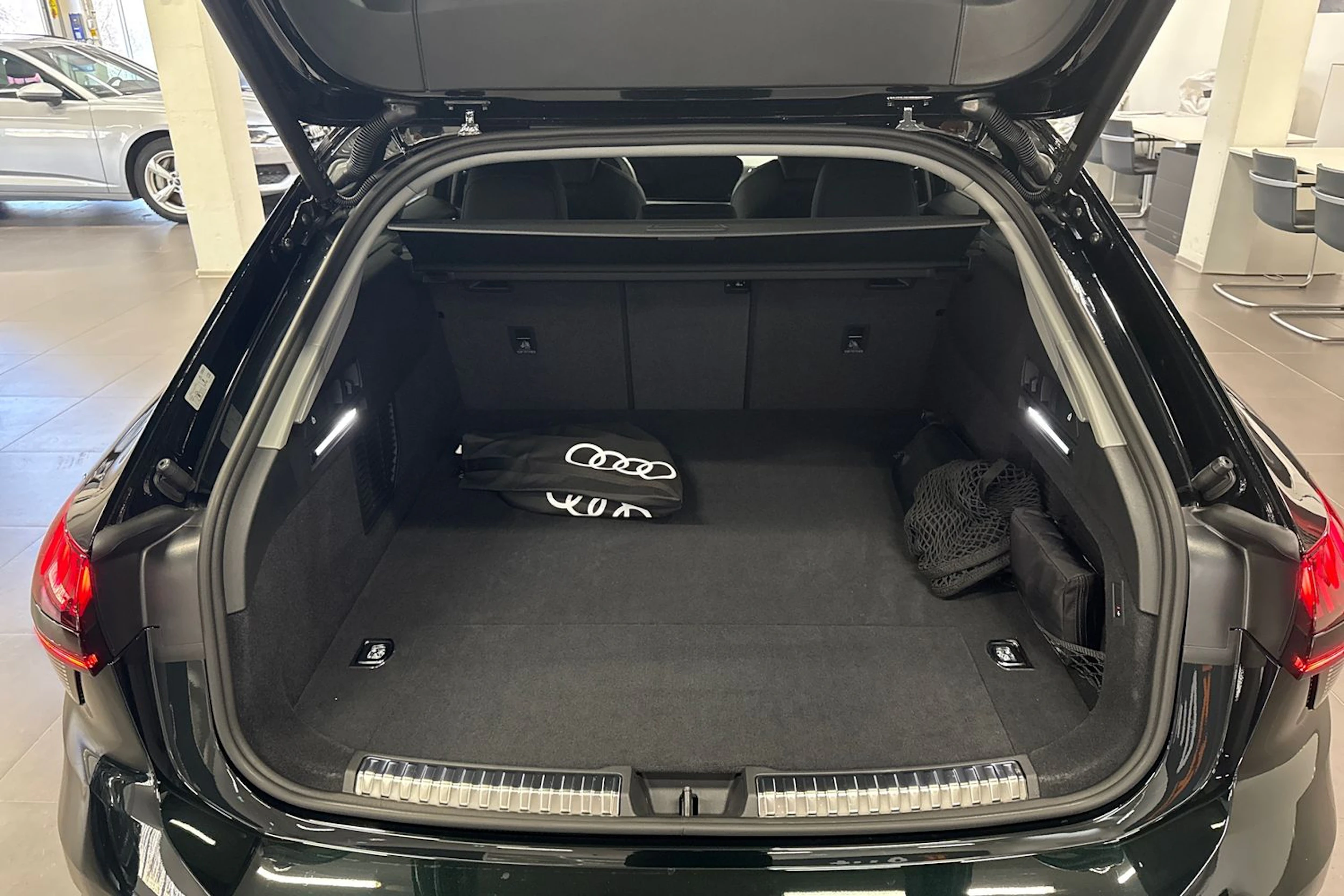 met. vihreä Audi A6 2026 kuva 11.