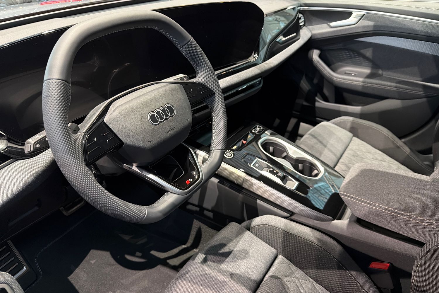 Audi A6 2026, photo 5/17