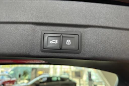 vihreä Audi A6 2026 kuva 13.