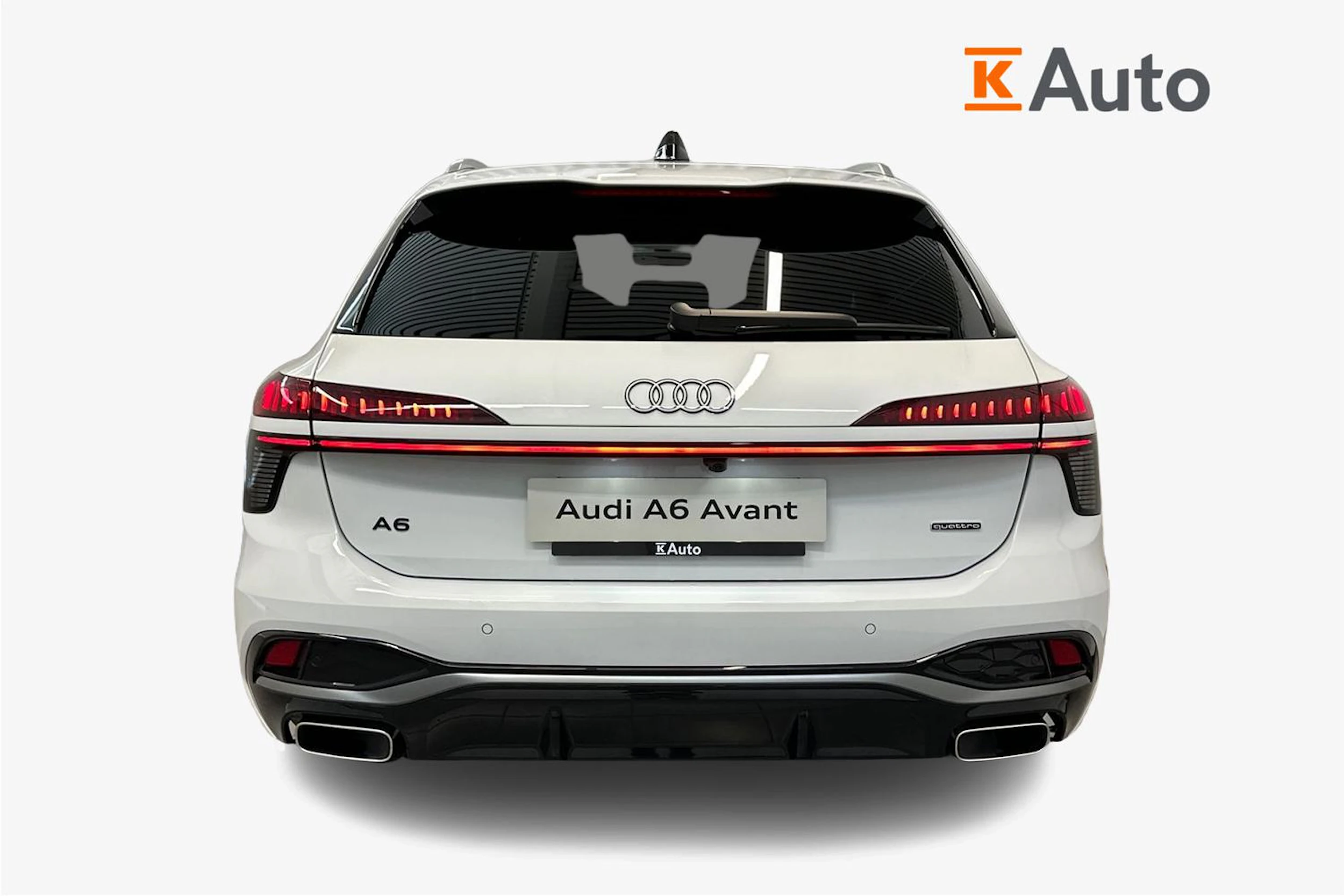 jäätikön valkoinen Audi A6 2026 kuva 3.