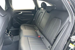 vihreä Audi A6 2026 kuva 8.