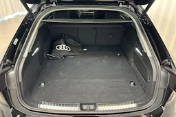 musta Audi A6 2026 kuva 11.