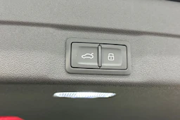 musta Audi A6 2026 kuva 13.