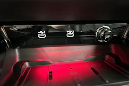 musta Audi A6 2026 kuva 29.